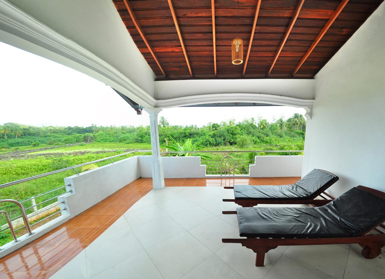 Falcon Villa Induruwa Exterior foto